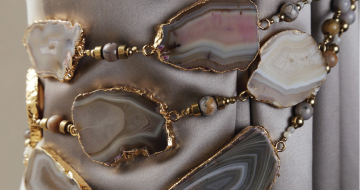 Spina agate tiebacks