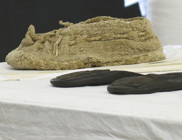 Ancient Egyptian shoe design visuology